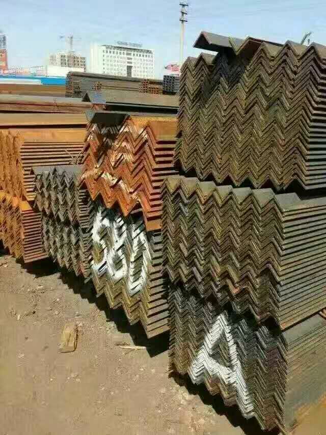 角鋼